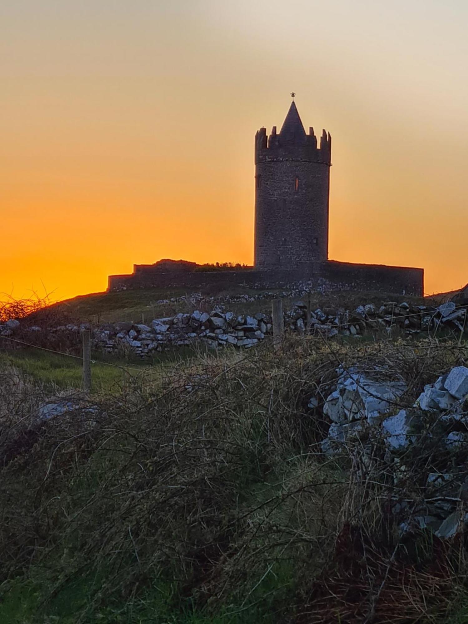 Blue Ocean Guest Suites Doolin Buitenkant foto